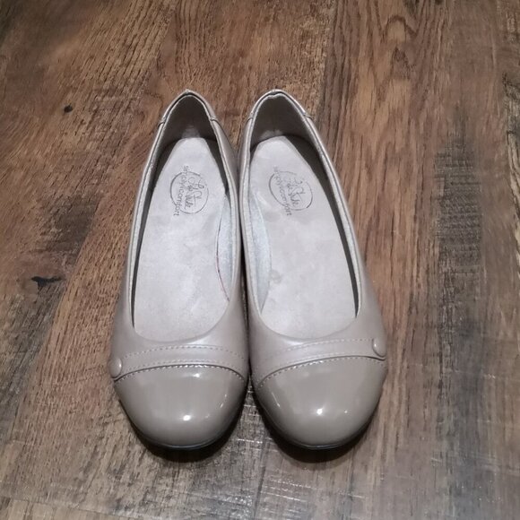 Life Stride Simple Comfort Cap Toe Ballet Flats Size 7.5M - Picture 1 of 7